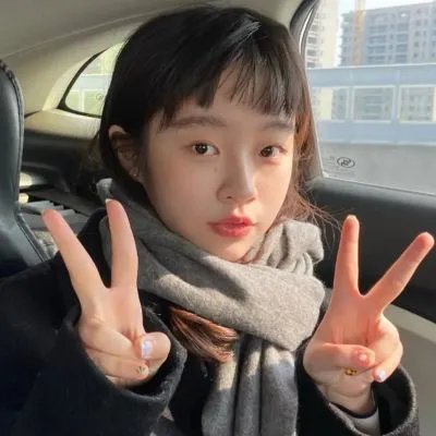 穴居男